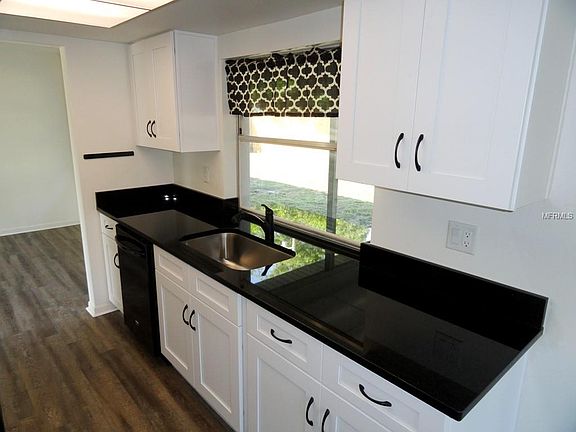 2nd image of 2545 Redwood Cir