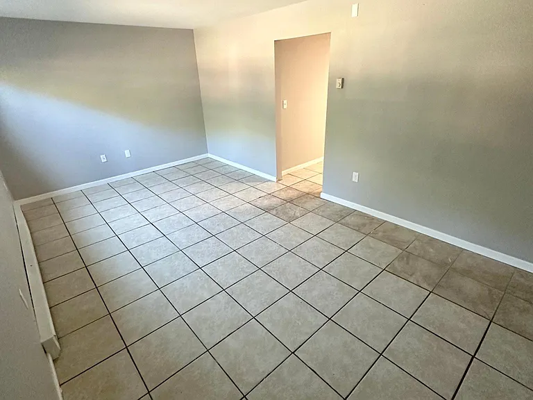 2235 Hanser Dr #3 — Photo 11