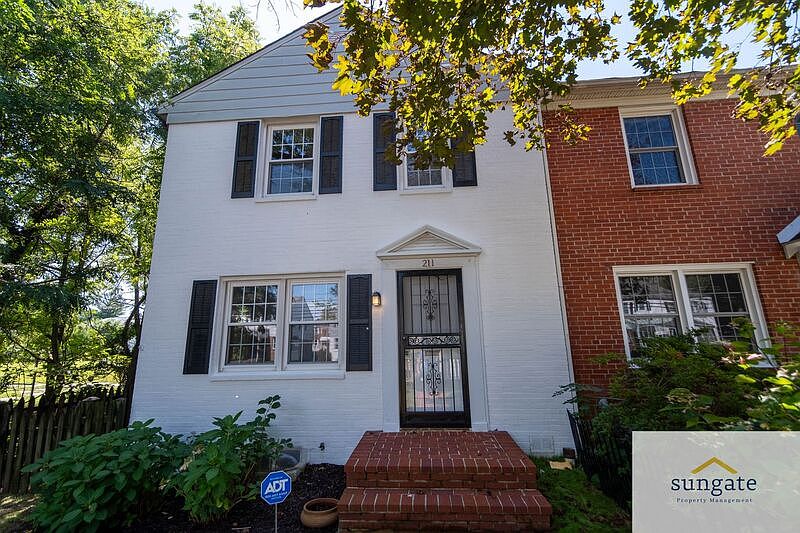 1st image of 211 Burke Ave