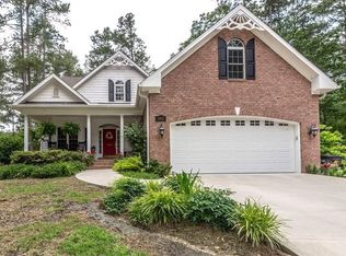 905 Burning Tree Rd, Pinehurst, NC 28374