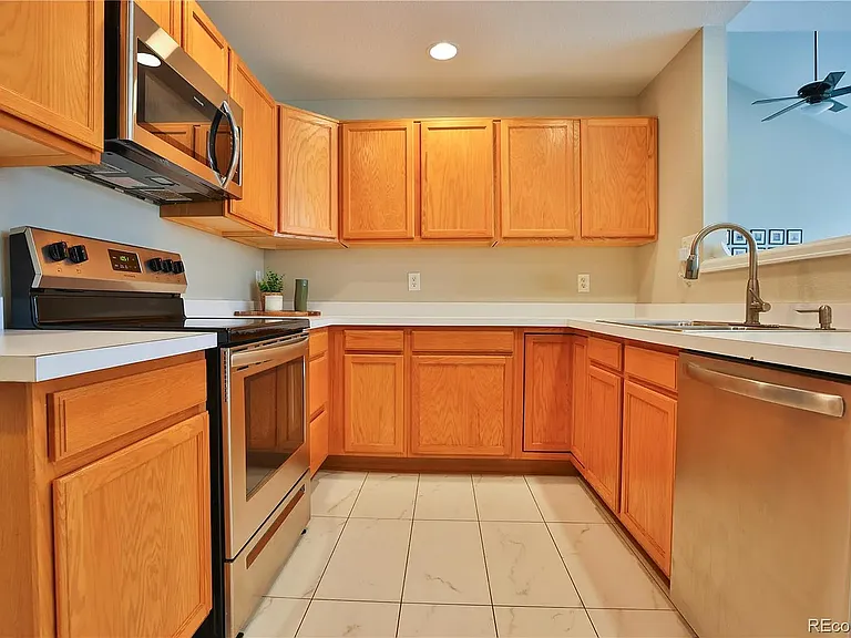 10118 Grove Loop #C — Photo 17