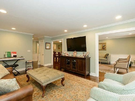 5th image of 96 Foxwood Dr