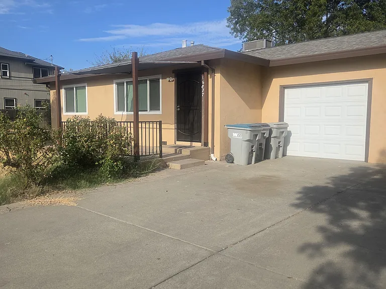 16877 Antelope St — Photo 2