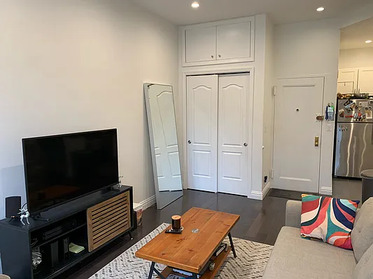 Rented by CNYC Apartments | media 50