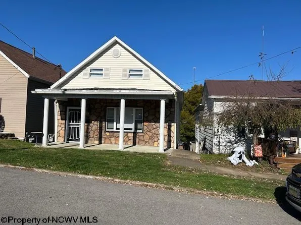 2112 Gould Ave, Clarksburg, WV 26301