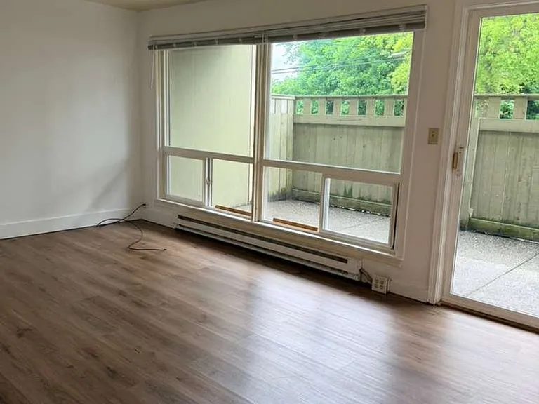 3304 Nassau St — Photo 1