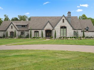 3821 N Country Club Cir, Muskogee, OK 74403