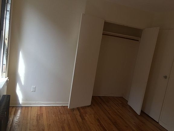 5th image of 484 Clinton Ave APT 4C
