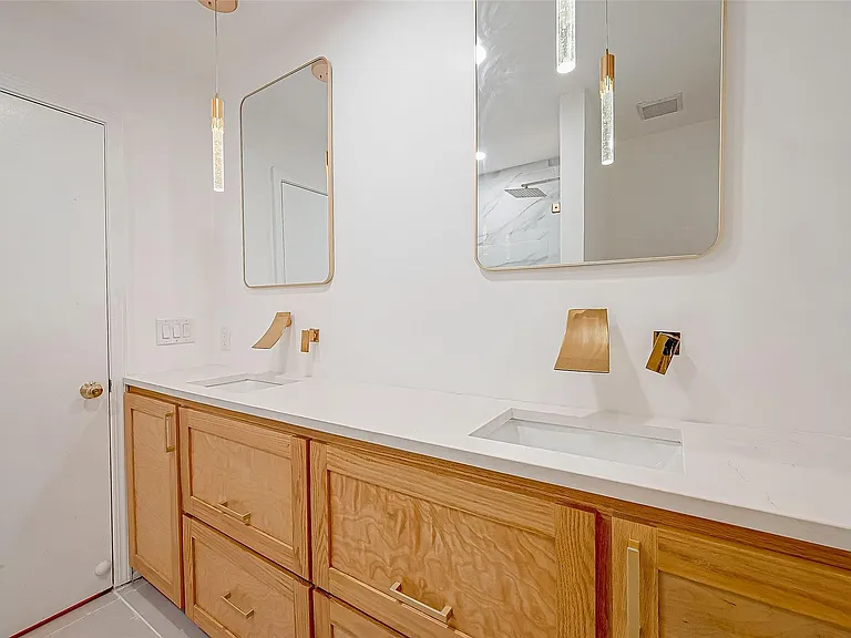 7497 Brompton St #7497 — Photo 11
