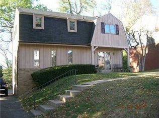 1362 Snee Dr, Pittsburgh, PA 15236