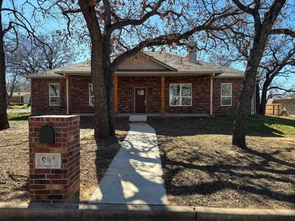 901 NW 10th St, Mineral Wells, TX 76067