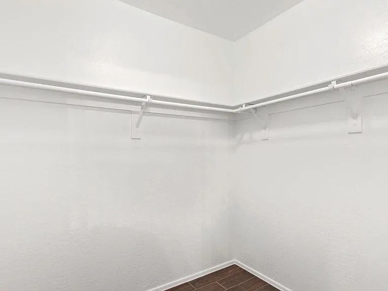 17127 W Statler St — Photo 18