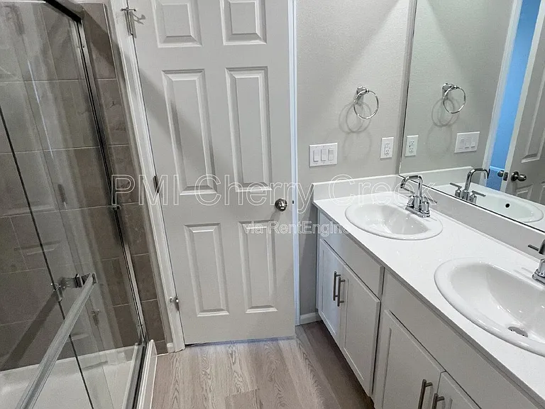 741 N Tempe St — Photo 23