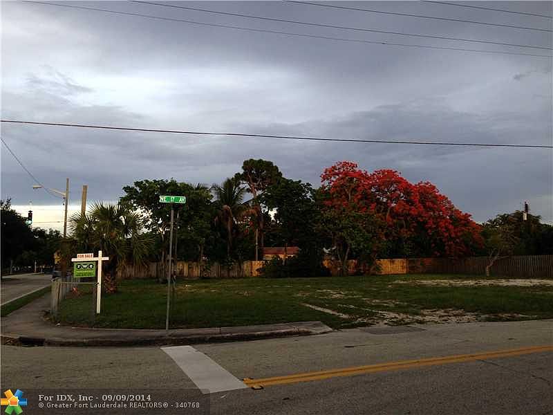 2nd image of 1700 NE 13th St