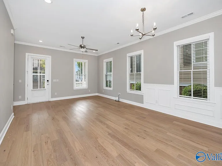 42 Pine St NW — Photo 13