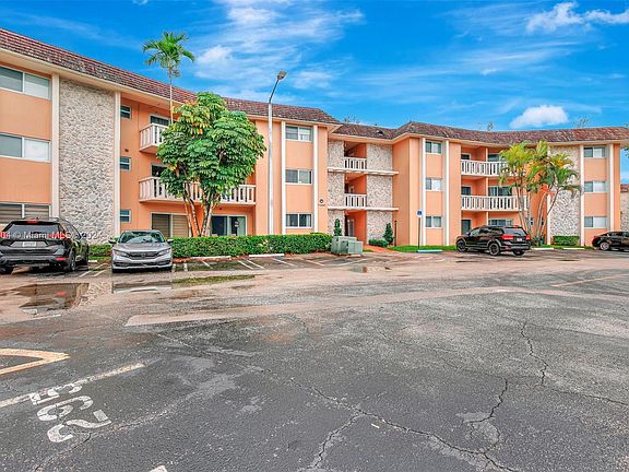 3rd image of 7400 Miami Lakes Dr APT D105