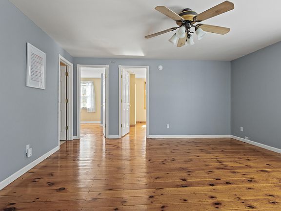 4th image of 230 Dolloff Road