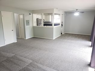 9544 Mission Rd #40, Overland Park, KS 66207