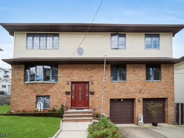 27 Whittaker Ave, Woodland Park, NJ 07424
