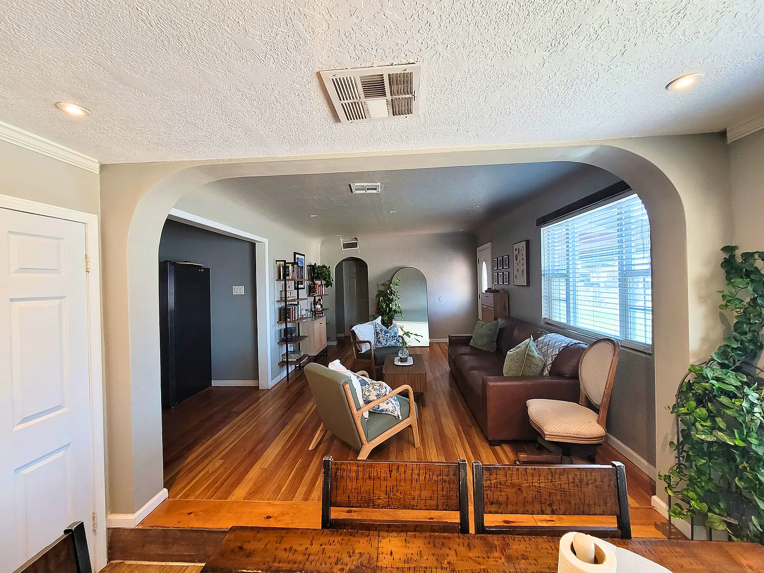 4 bed, 1756 sqft, $2,000 — Photo 4