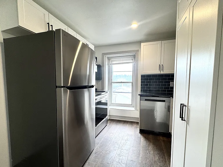 3922 Terrace Street — Photo 2