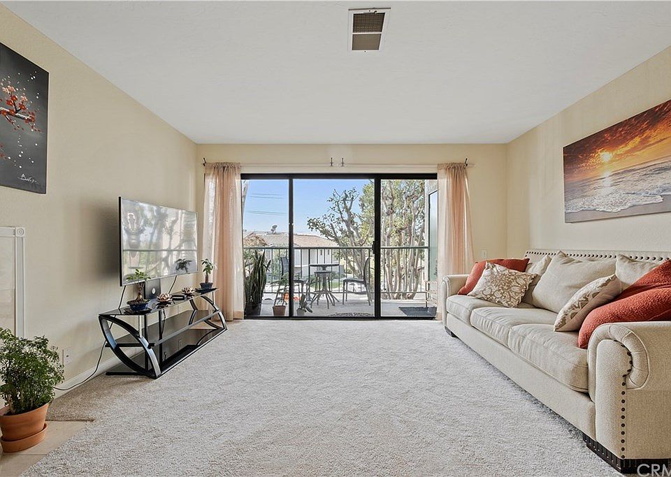 1st image of 2207 Apricot Dr