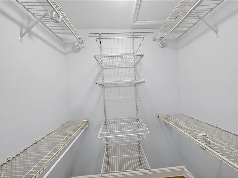 5270 Treetops Dr #J-201 — Photo 11