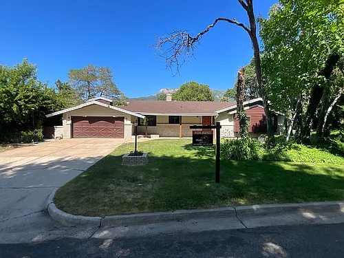 5070 Doren Dr Photo 1