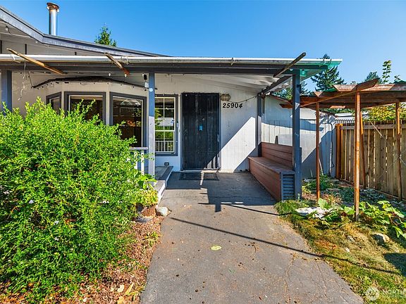 3rd image of 25904 141st Avenue SE