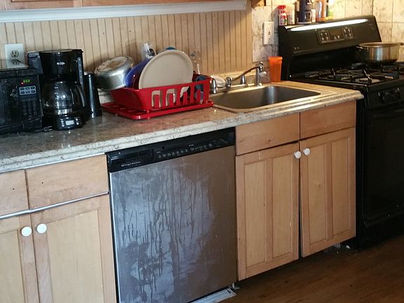 5th image of 9 New St APT 1