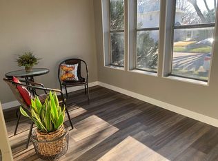 510 3rd St NW, Waverly, IA 50677