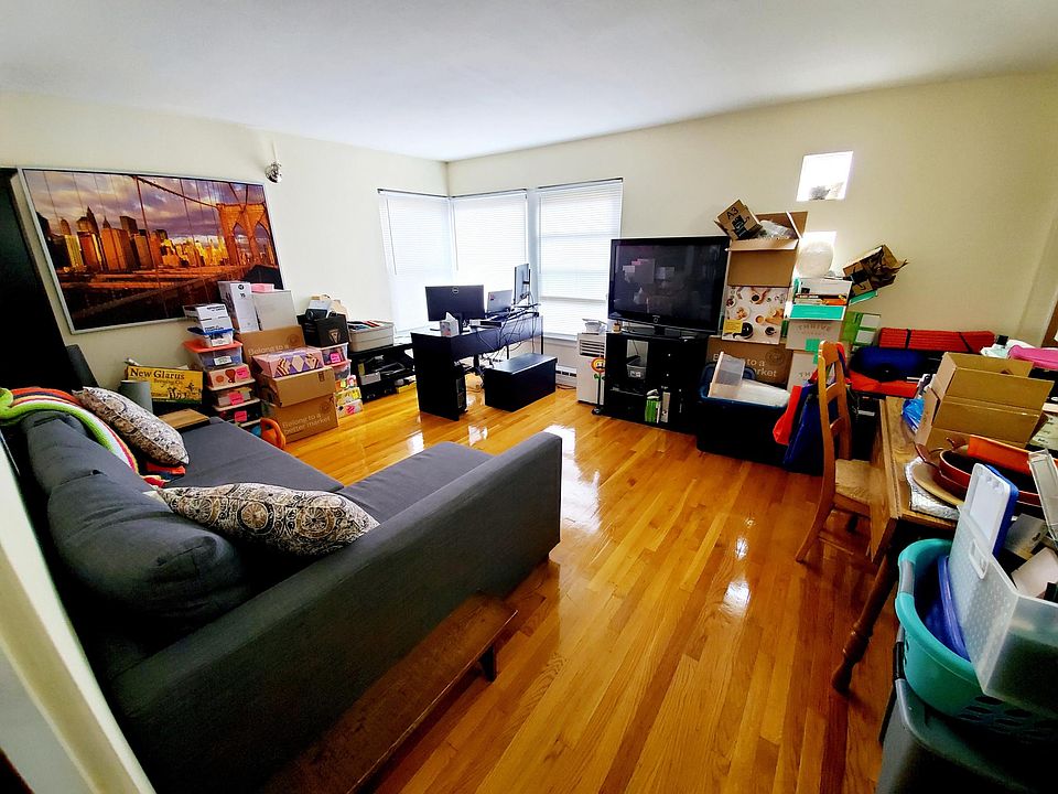 1st image of 5000 N Hoyne Ave #1