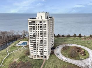2 Bratenahl Pl APT 5E, Bratenahl, OH