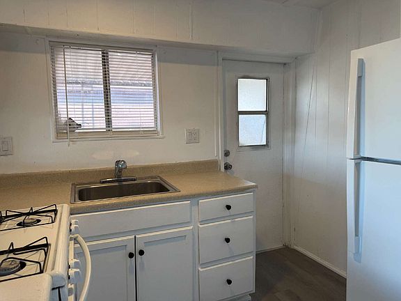 5th image of 750 Brill Dr