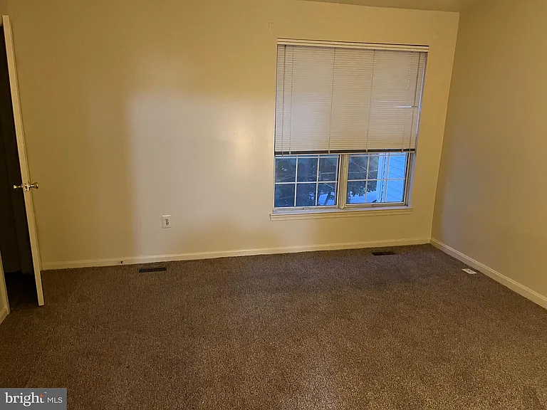 33 Hiddencreek Ct — Photo 26