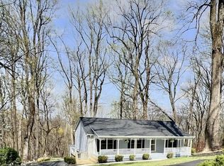 49 Pocahontas Rd, Front Royal, VA