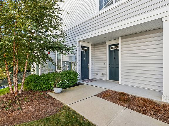 5th image of 97 Sequoia Dr