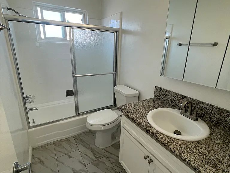 123 S Alexandria Ave #5 — Photo 13