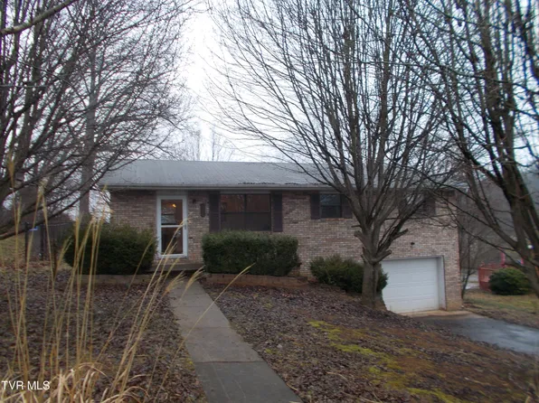 104 Castle Ave, Church Hill, TN 37642