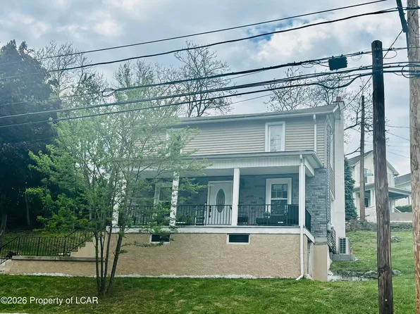 85 Plank St, Pittston, PA 18640