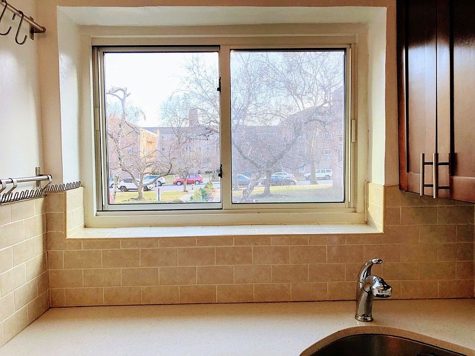 1st image of 11133 66th Ave APT 1A