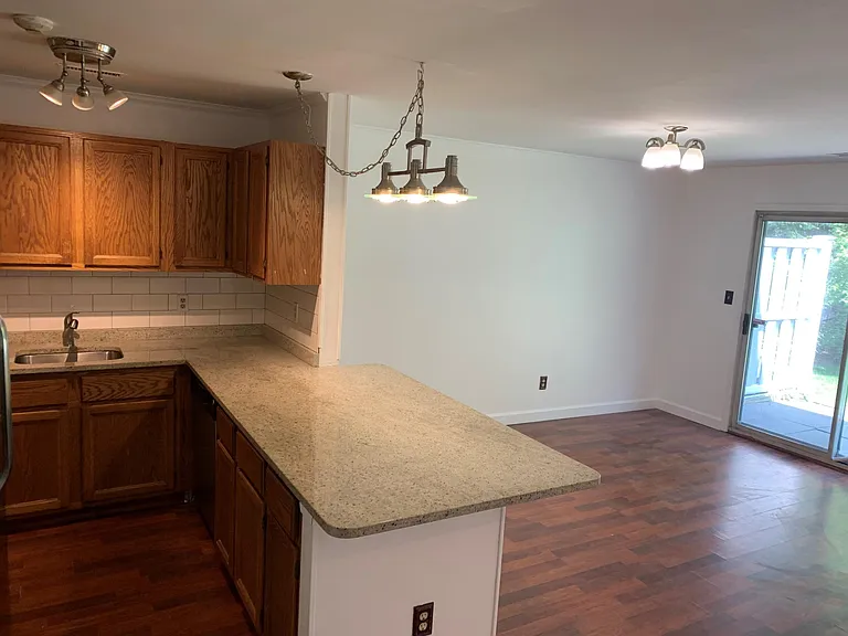 503 Sara Cir — Photo 6
