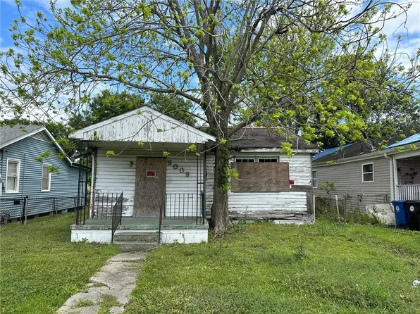 9009 Fig St, New Orleans, LA 70118