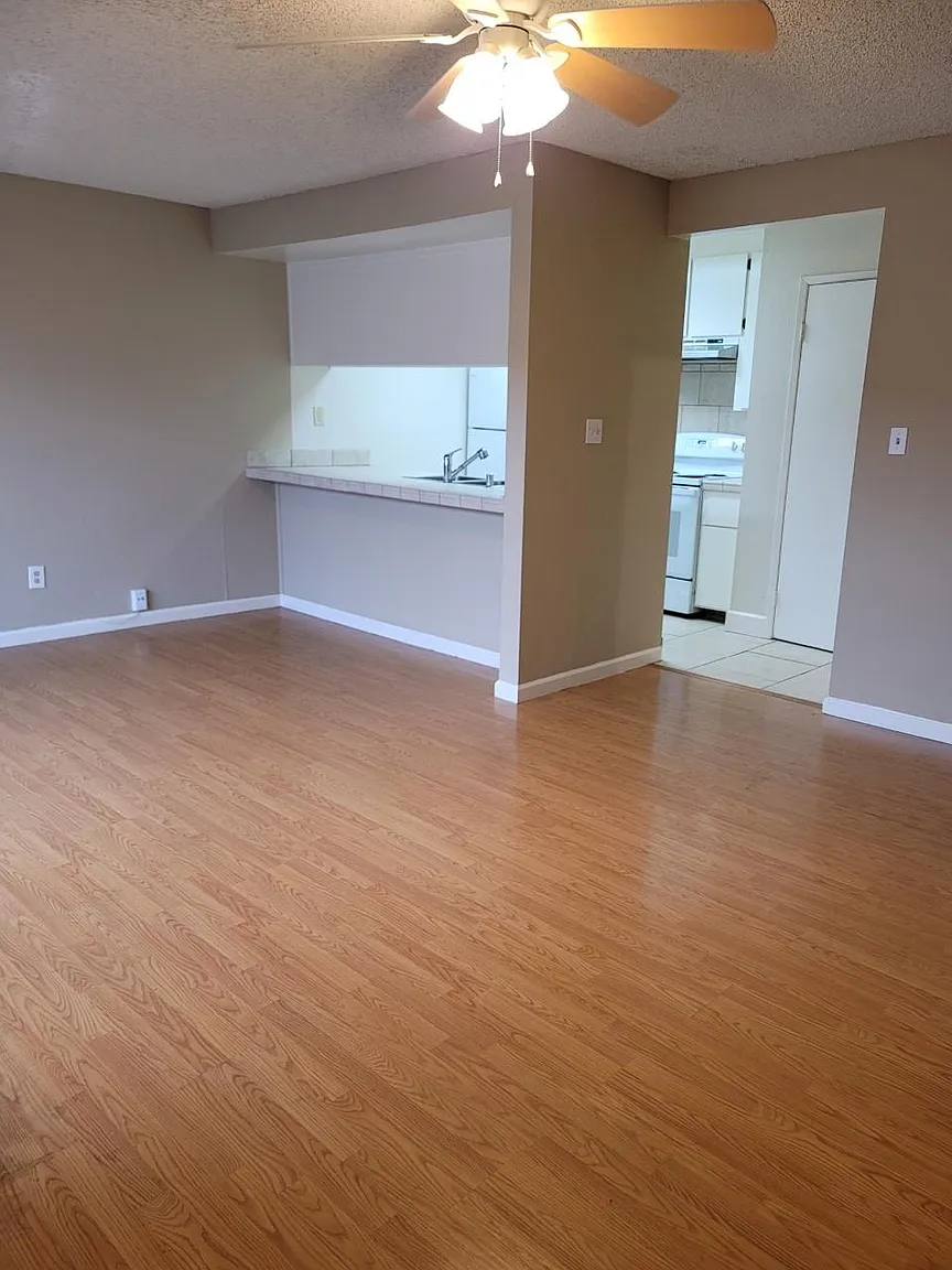 2506 Florida Ln photo 1