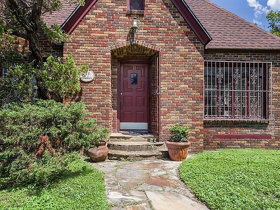 2nd image of 503 Donaldson Ave