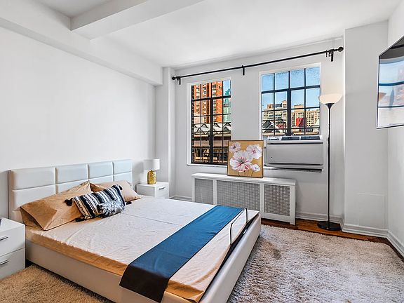 4th image of 320 E 42nd St APT 1603