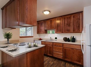18700 SW Farmington Rd APT 11, Beaverton, OR 97007
