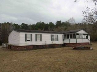 541 Denmar Dr, Ridgeville, SC 29472