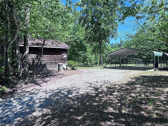 2nd image of 5875 Groometown Rd