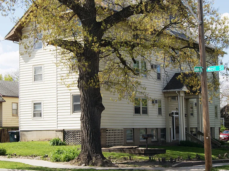 203 Campus Ave #7 — Photo 1
